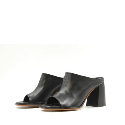 8974 Black Women's Leather Mules
