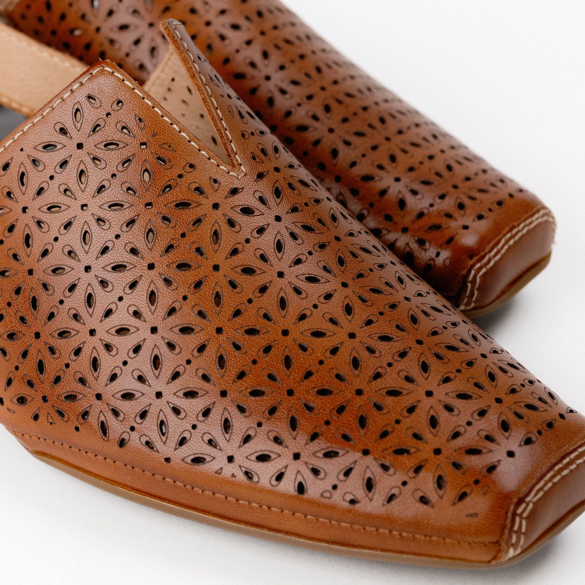 ALAMEDA SLING - BRANDY - LEATHER