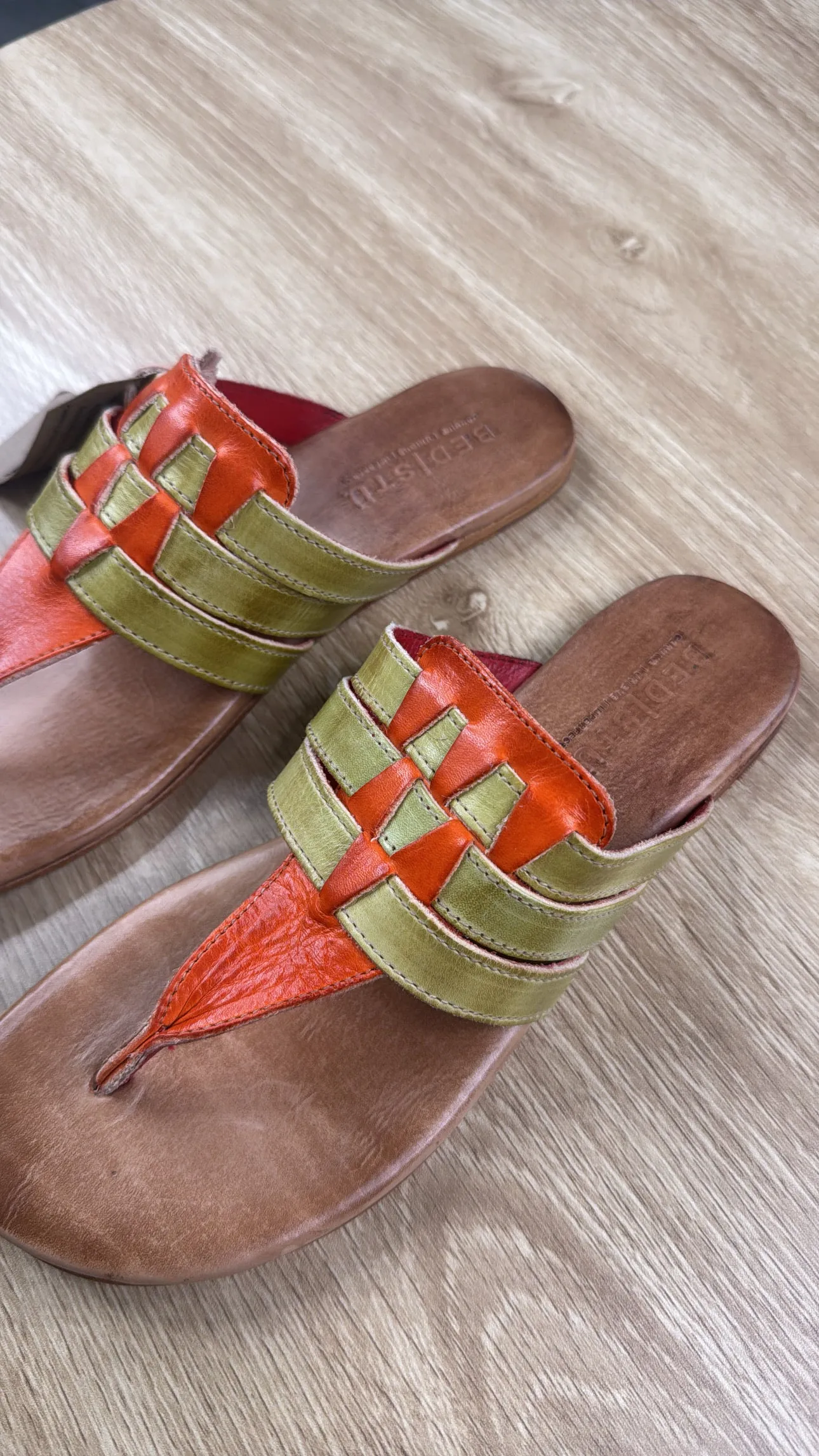 BedStu Yoli, Melon Rustic