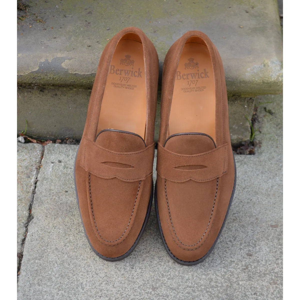 Berwick 1707 Penny Loafer (9628) Snuff Suede (Dainite)