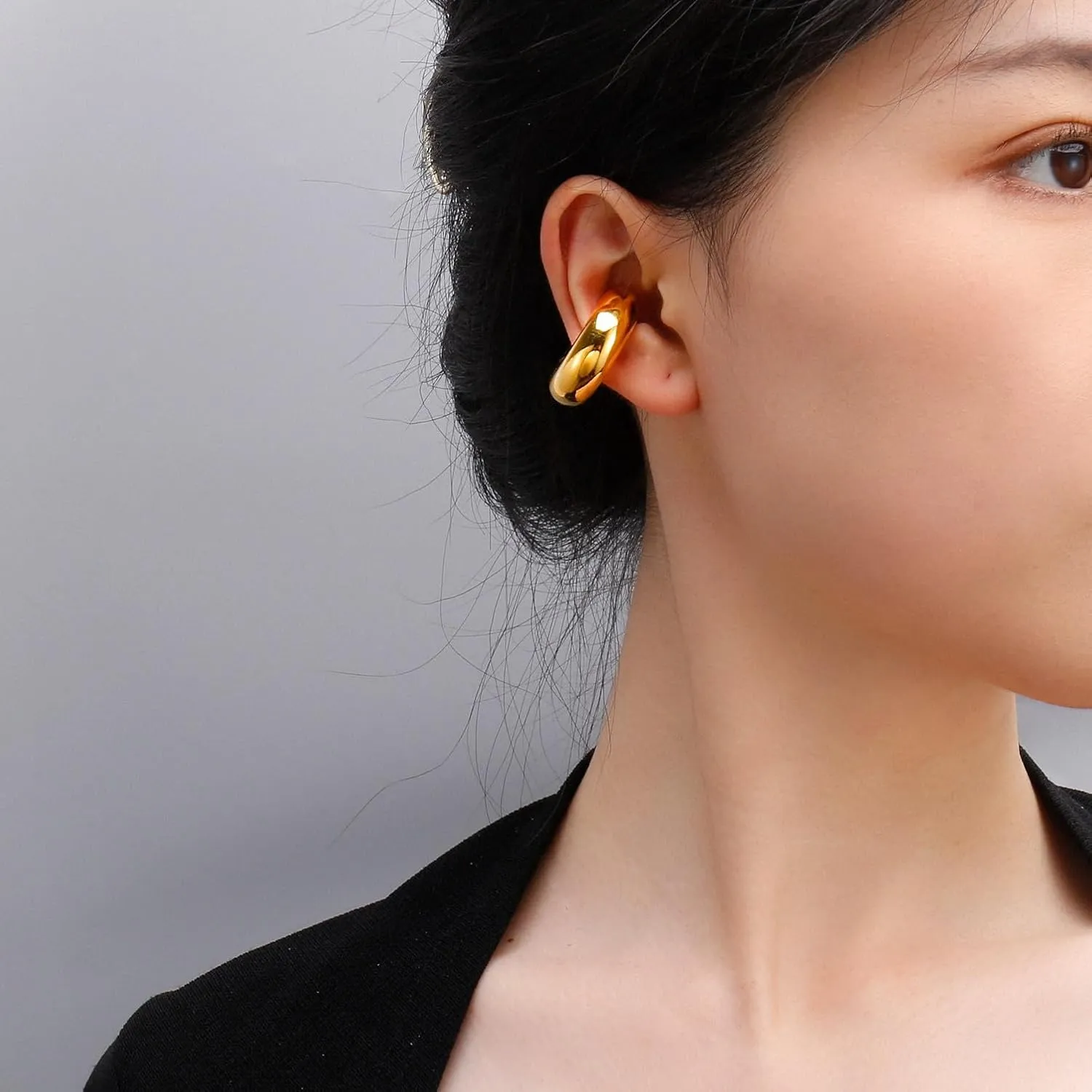 Chunky Gold Ear Cuffs Earrings for Women Non Piercing Gold Plated Stainless Steel Cuff Clip On Cartilage Hoop Lightweight Earrings Non-tarnish 1 Pairs