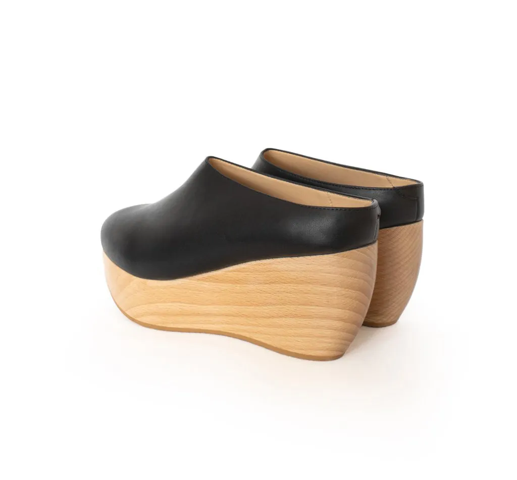 Clog Black