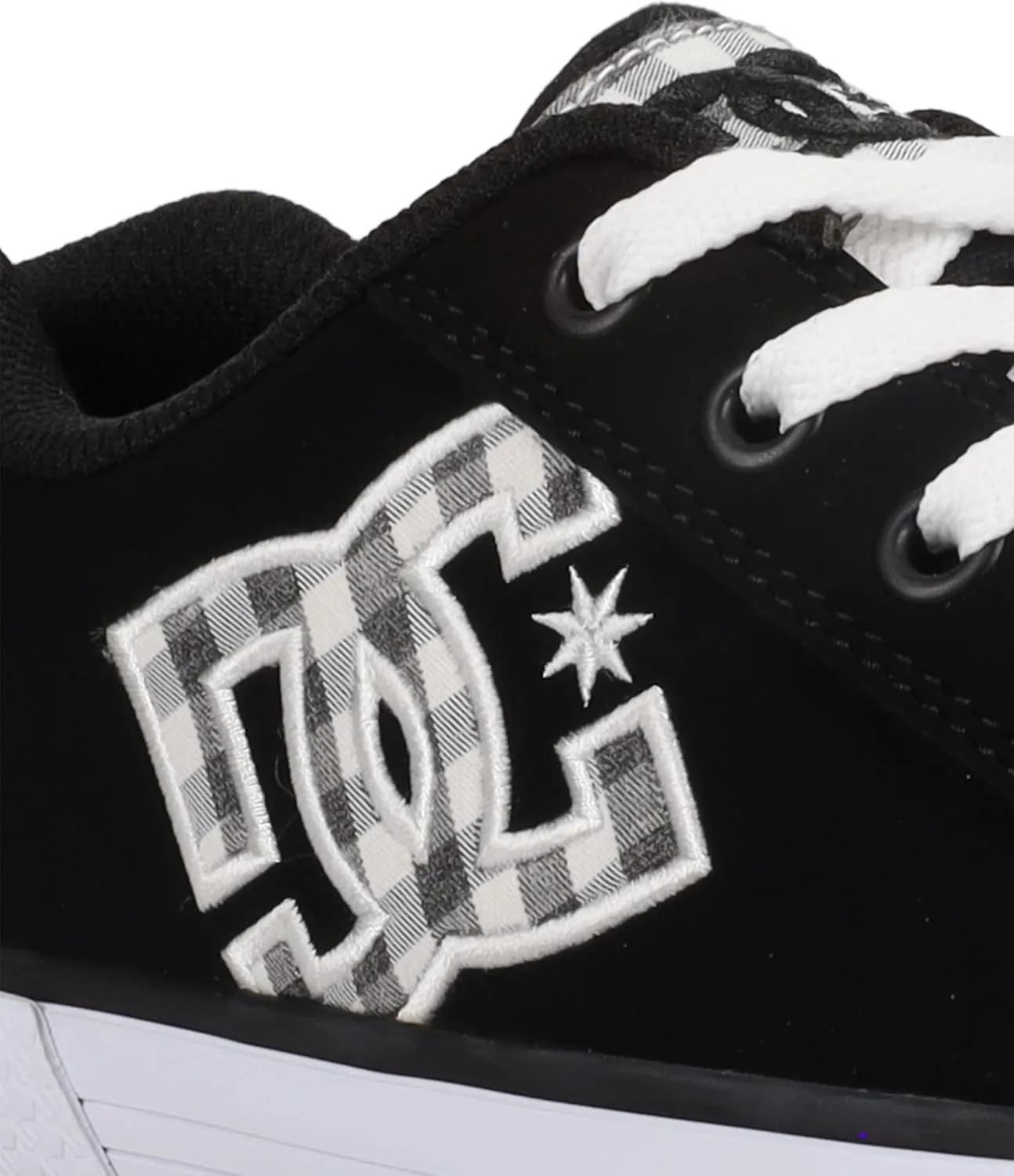 DC Shoes Women's Chelsea Sneaker