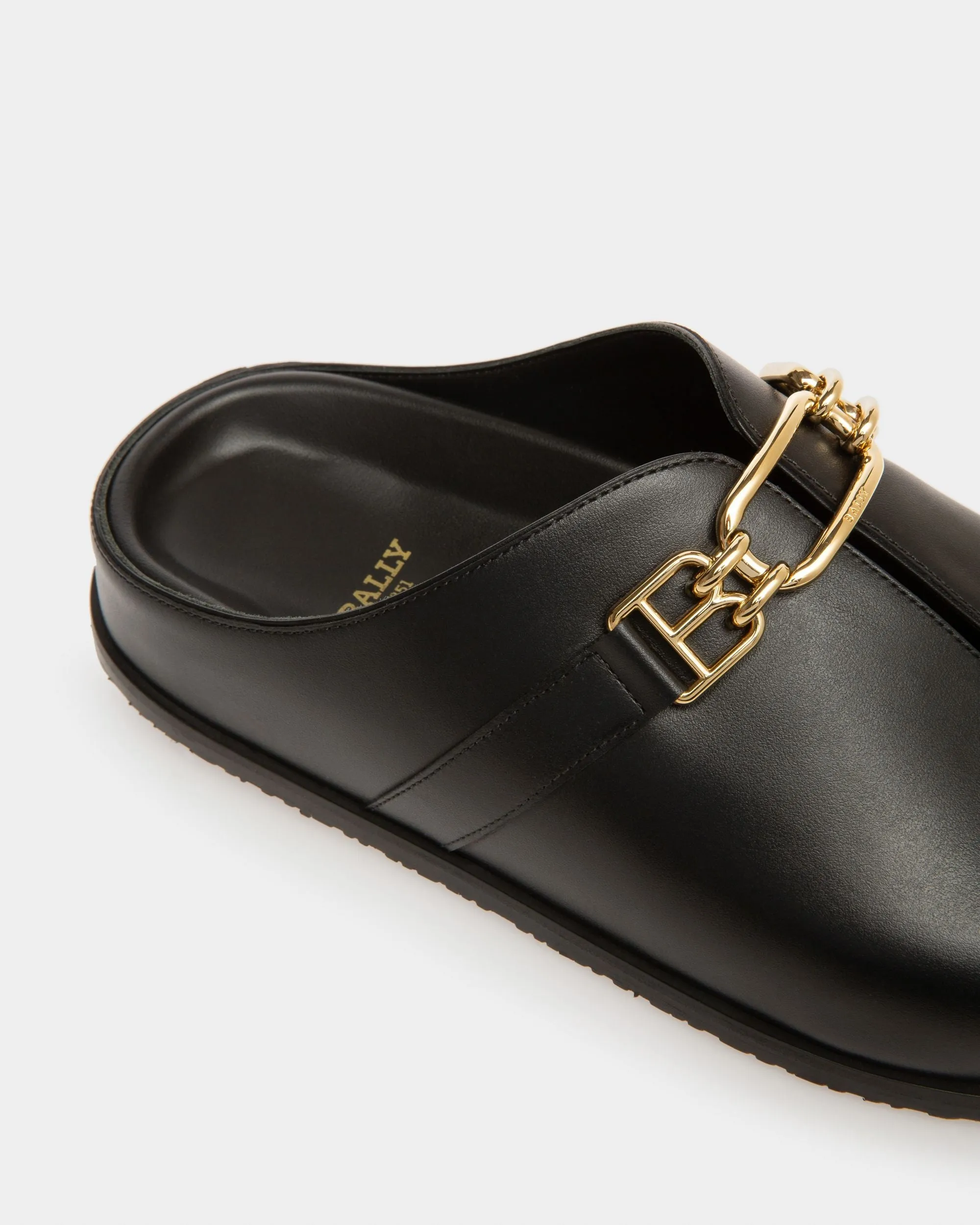 Francine Leather Slippers In Black