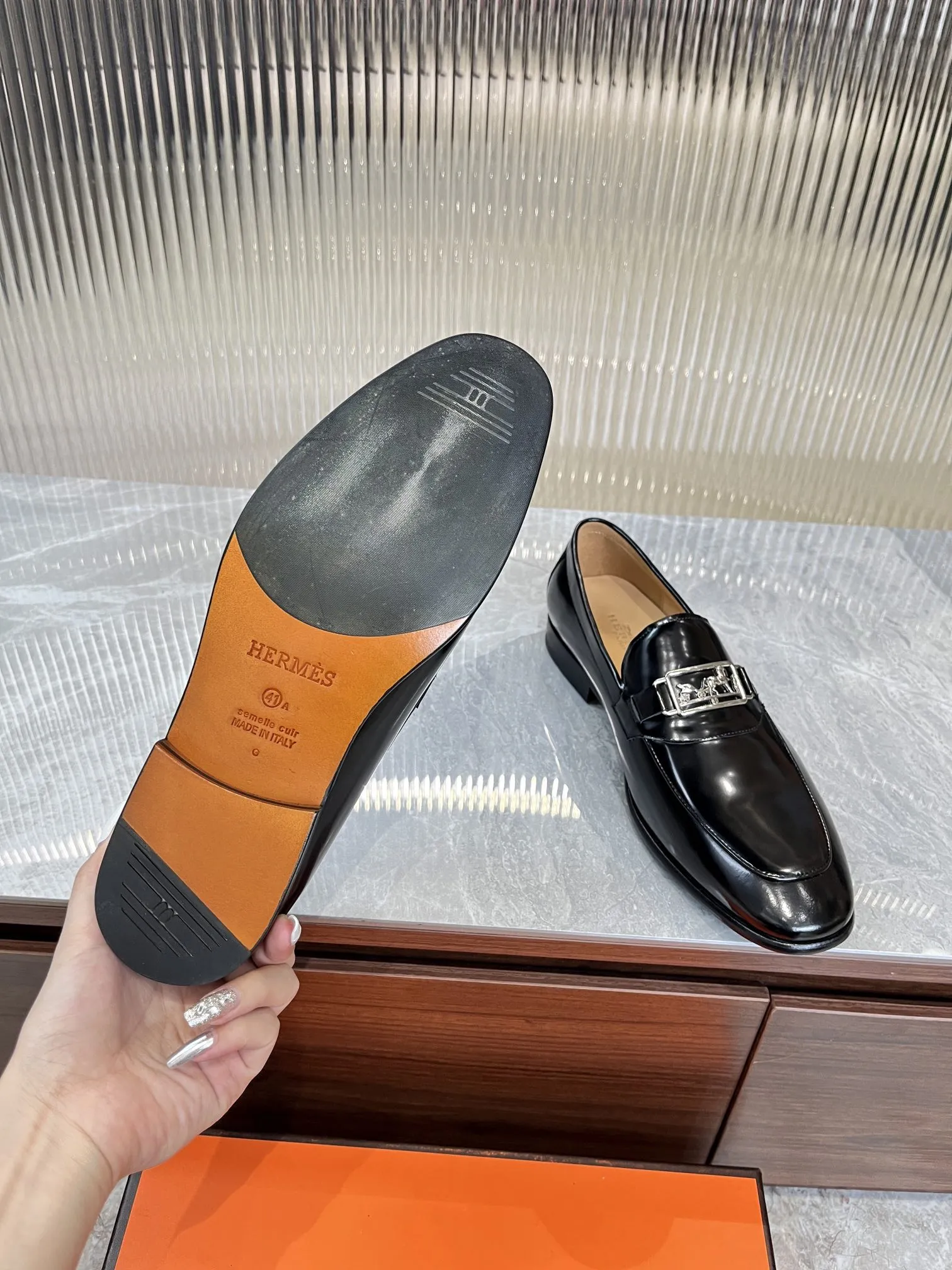 HM SILVER BUCKLE LOAFER BLACK CALFSKIN
