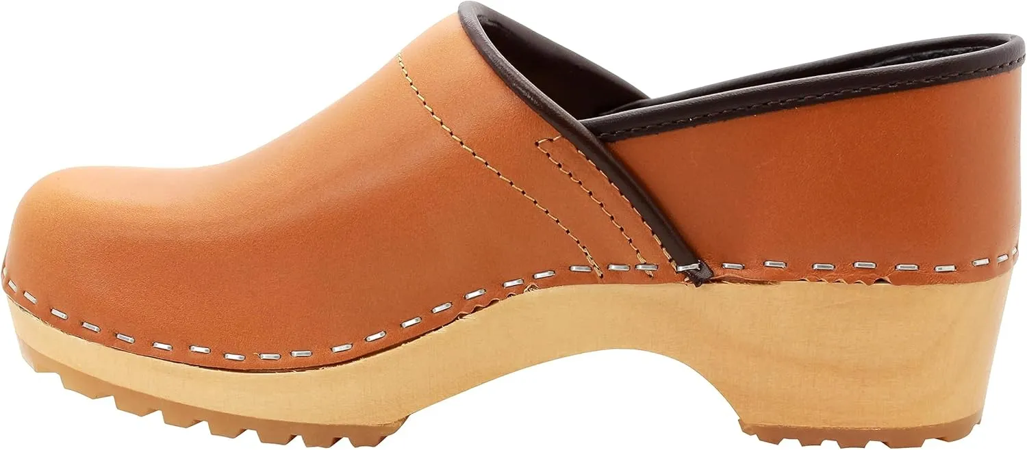 KLÄGN Tindra Wood Closed Back Grippy Leather Clogs
