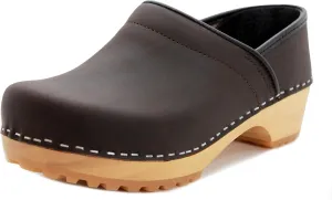KLÄGN Tindra Wood Closed Back Grippy Leather Clogs