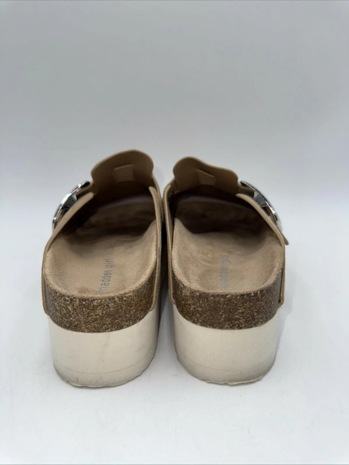 Madden Girl  Women’s Cutie Pie Tan Platform Clog Size 8 - Very Good