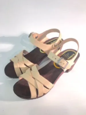 Milly Mid Heeled Clog ( dark Sole )