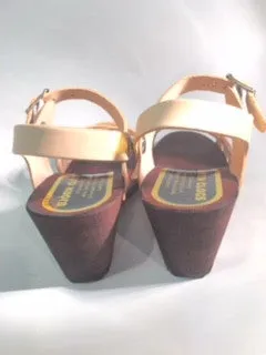 Milly Mid Heeled Clog ( dark Sole )