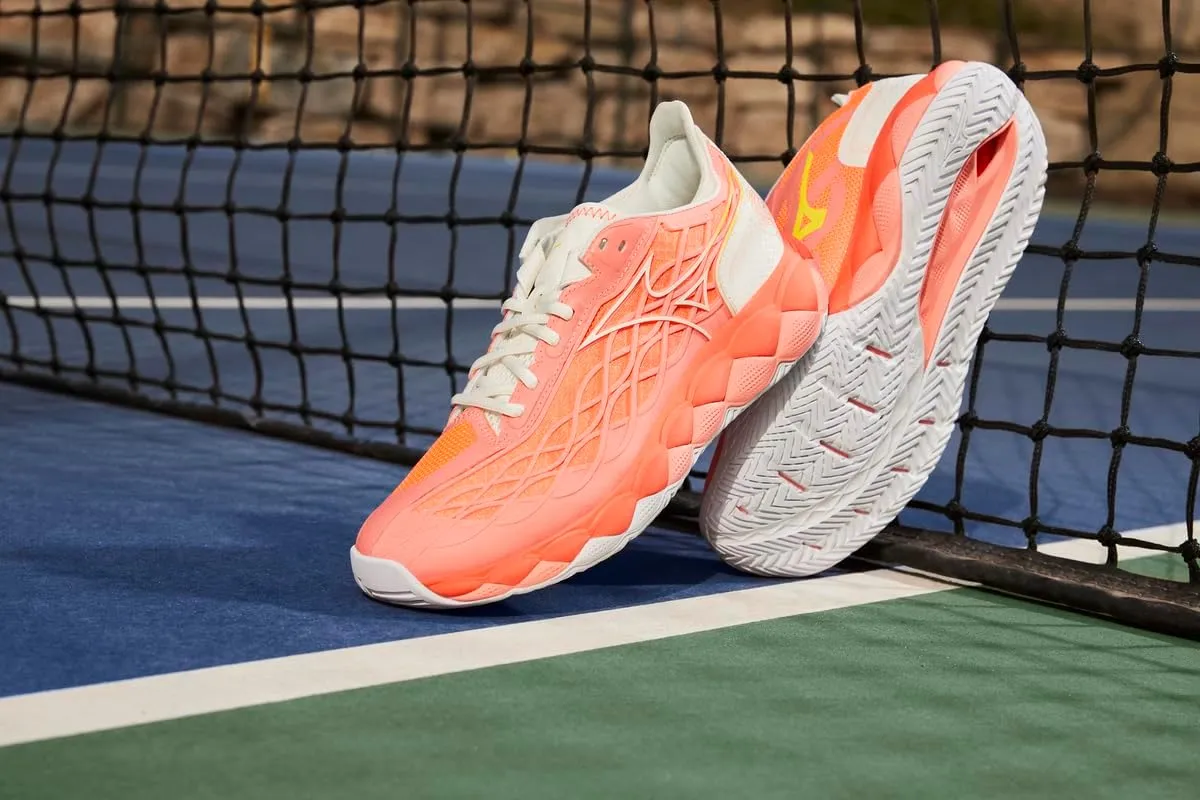 Mizuno women's Wave Enforce Tour Ac Sneaker