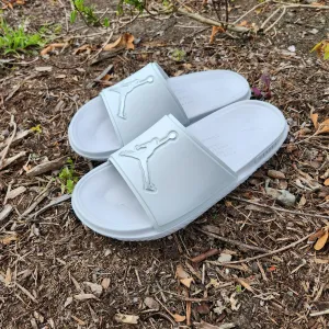 Nike Air Jordan Jumpman Grey Mettalic Silver FQ1598-002 Slide Sandal Slippers