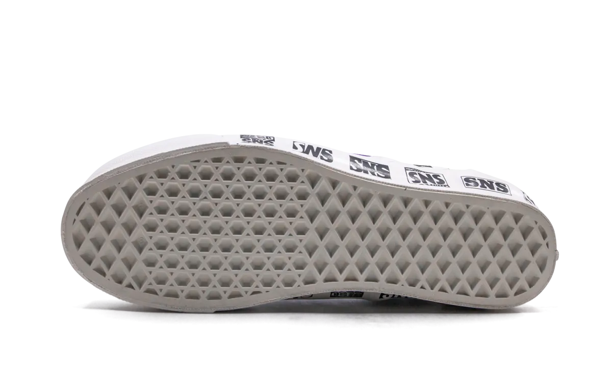 OH Slip-On LX "Sneakersnstuff - Venice Beach"