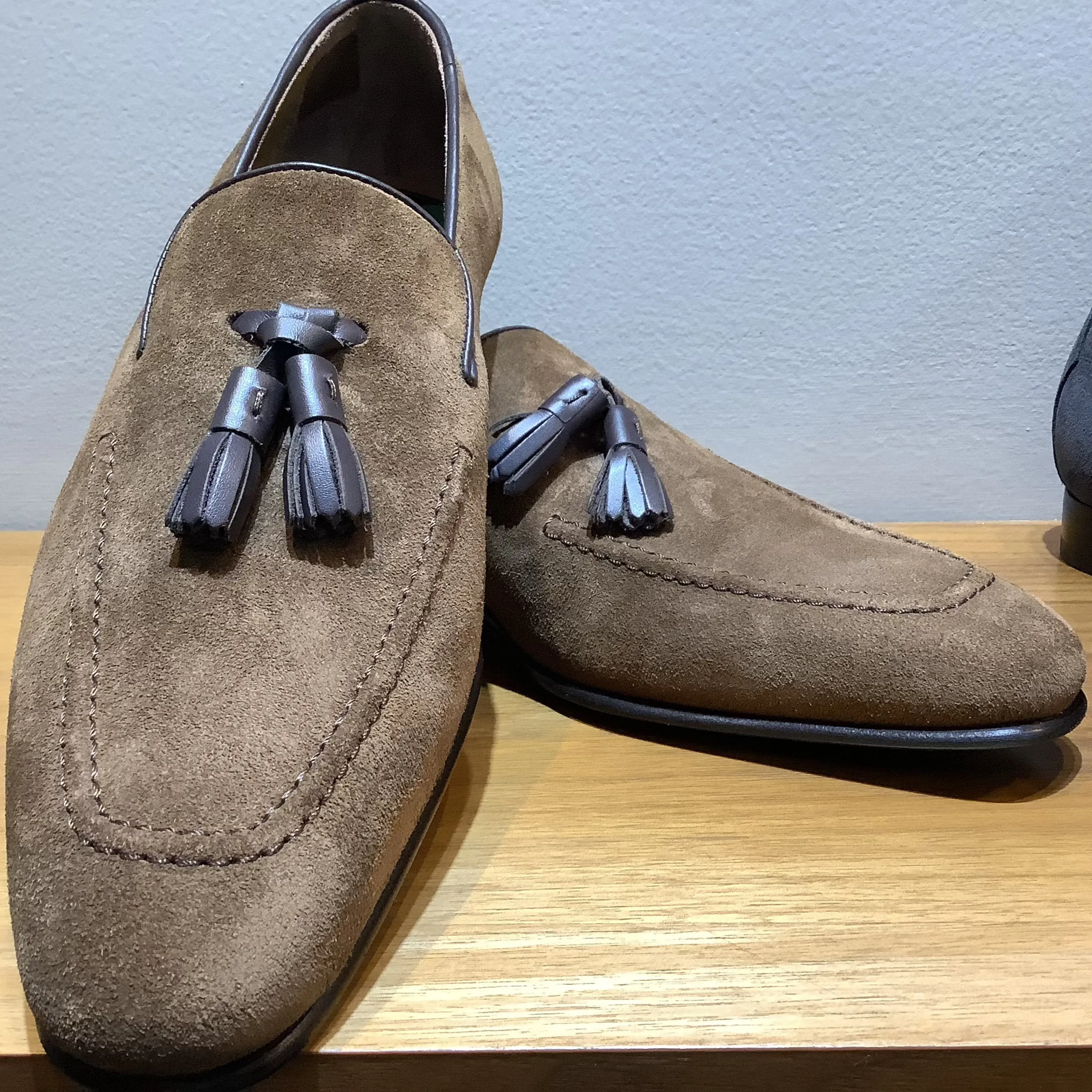 SHOES