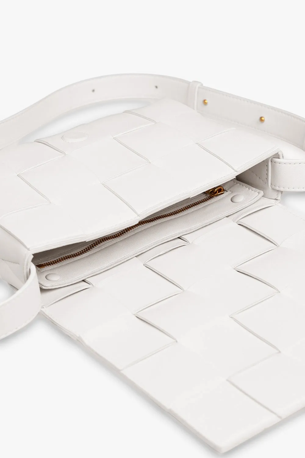 SMALL WOVEN CASSETTE BAG | WHITE/GOLD