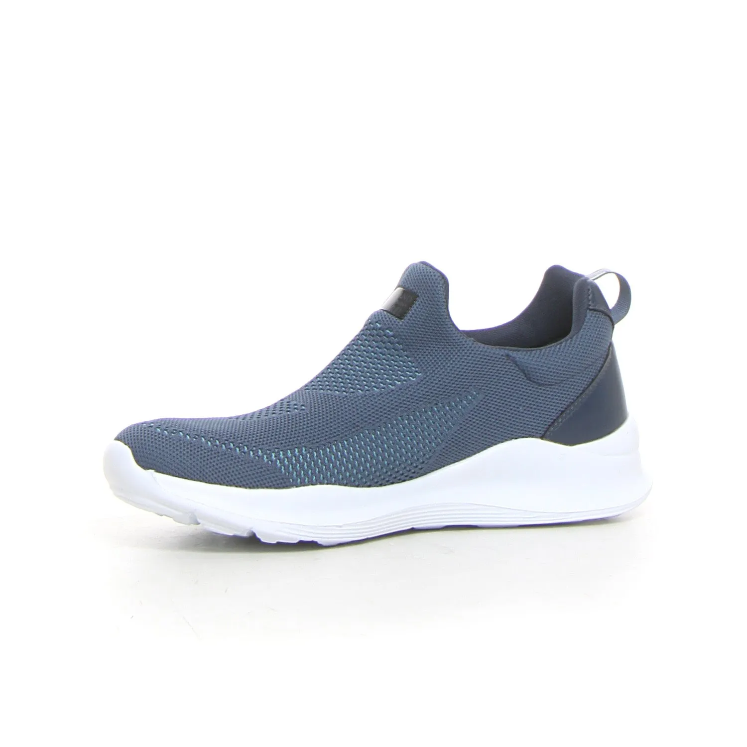 Sneaker slip on