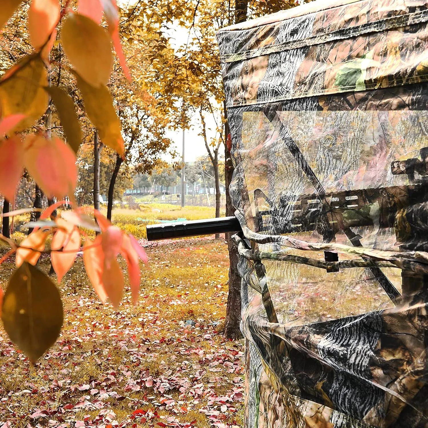 Tangkula 3 Person Pop up Ground Blind, Portable Hunting Blind with Mesh Windows, Carrying Bag & Ground Stakes, Camouflage Hunting Tent with Hub System, Camo Deer Blinds for Hunting