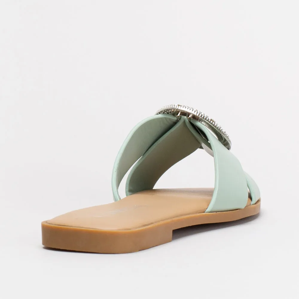 Unreal Women Ring Mule Slide _ 155022