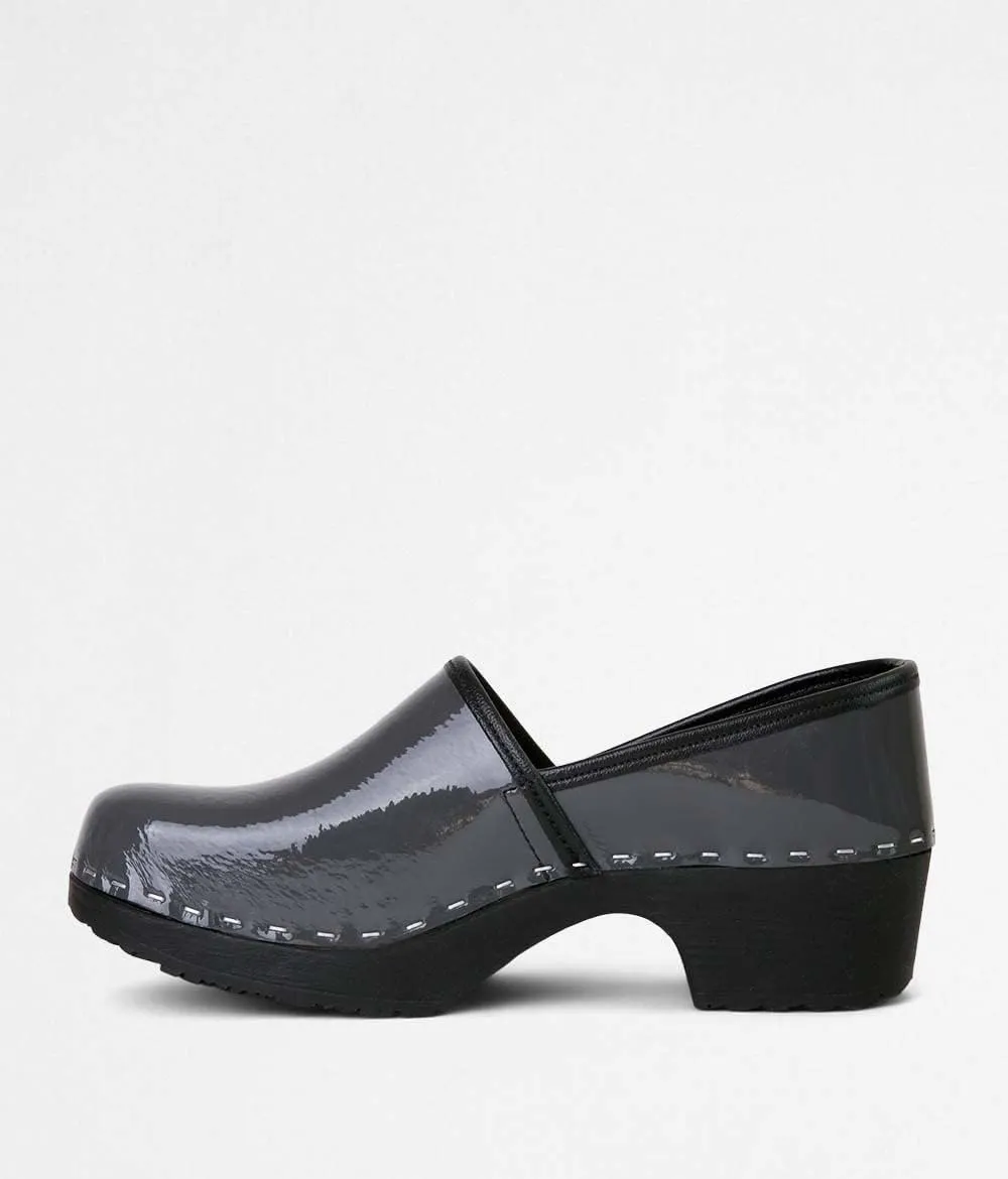 VERKA Women's Professional Comfort Clogs from Sweden - JOBBA