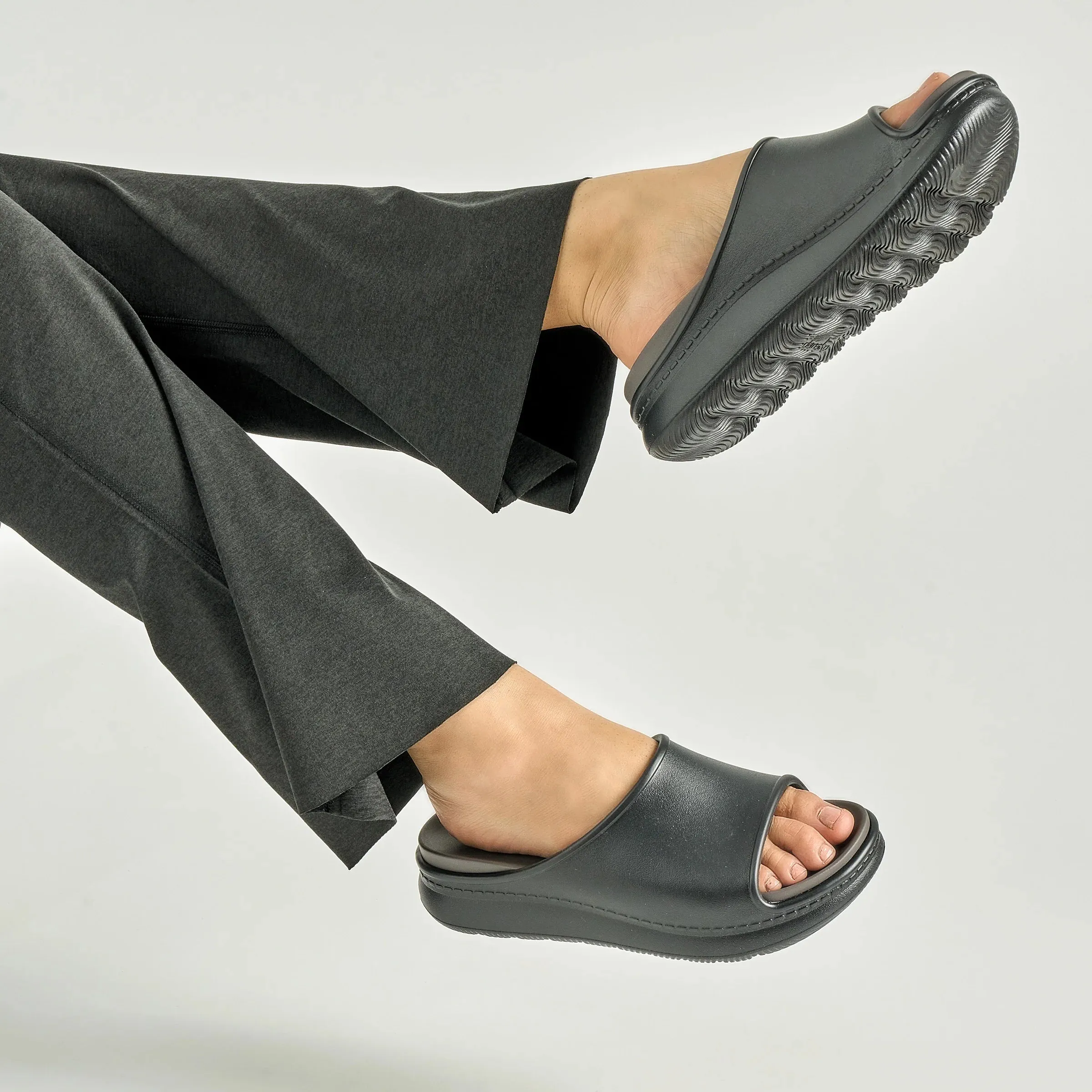 Women's Devyn Slide